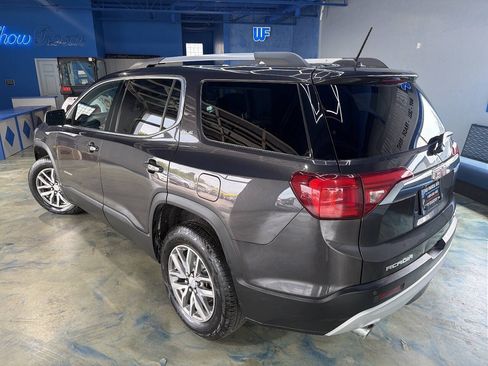 Used 2019 GMC Acadia SLE w/ GMC Pro Grade Package AWD/4WD image 3