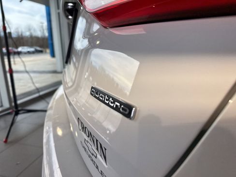 Used 2023 Audi Q3 2.0T Premium image 10