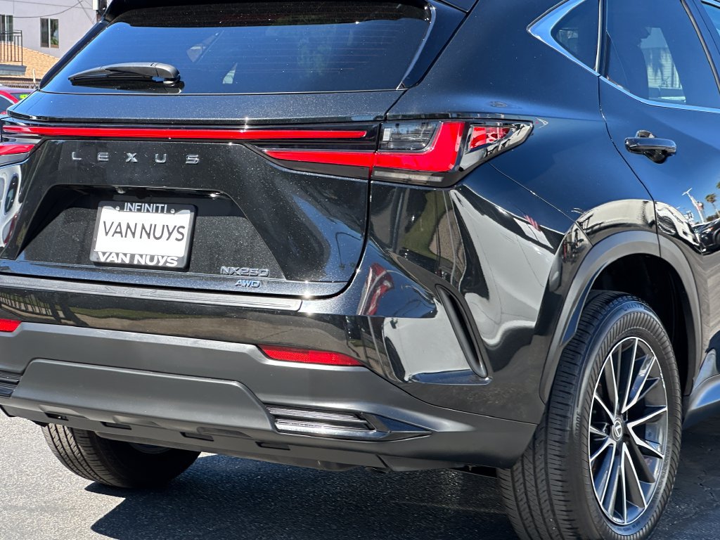 Used 2024 Lexus NX 250 AWD w/ Cold Area Package image 8