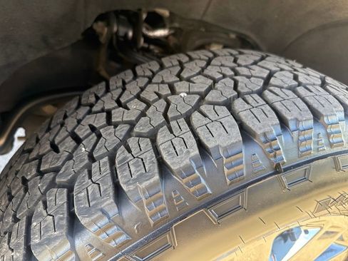 Used 2020 Chevrolet Silverado 2500 High Country w/ Z71 Off-Road Package image 28