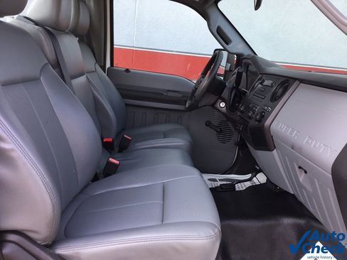 Used 2015 Ford F250 XL w/ Snow Plow Prep Package image 29