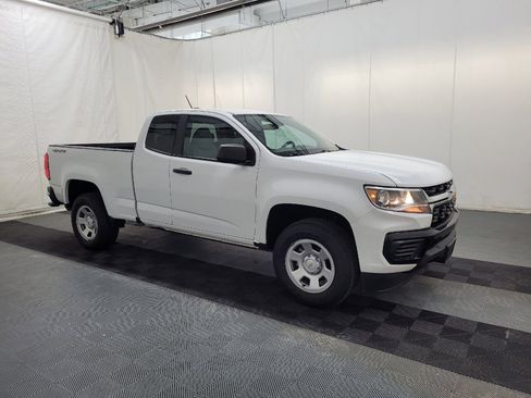 Used 2021 Chevrolet Colorado W/T w/ WT Convenience Package AWD/4WD image 11