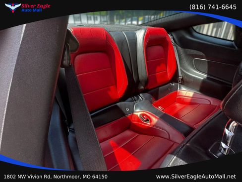 Used 2017 Ford Mustang GT Premium RWD image 7