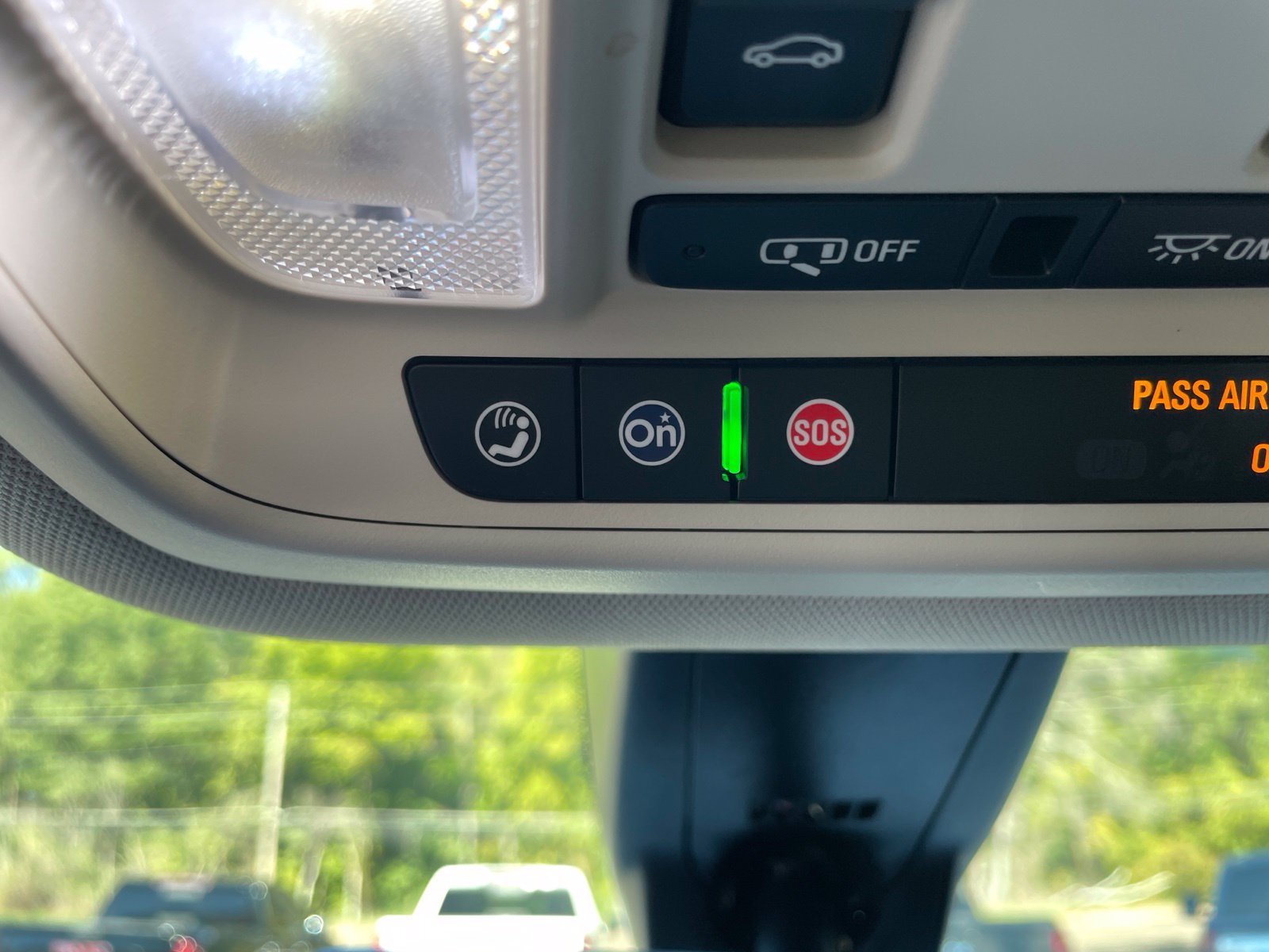 Used 2021 GMC Acadia Denali w/ Denali Technology Package FWD image 34
