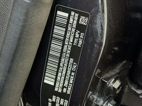 Used 2017 Maserati Levante AWD/4WD image 12