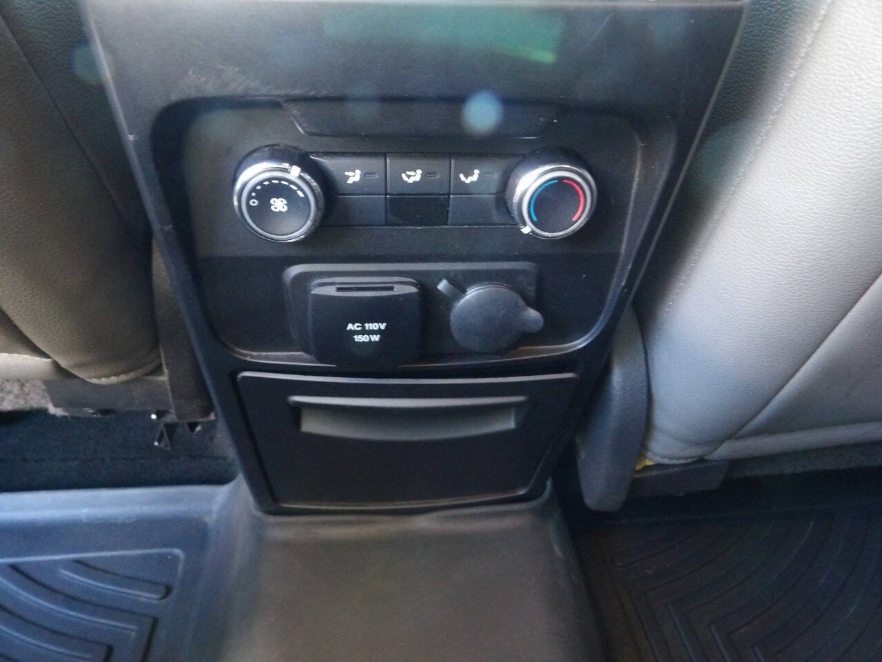 Used 2018 Ford Flex SEL w/ Equipment Group 202A FWD image 9