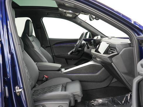 Used 2025 Audi SQ5 Premium Plus AWD/4WD image 11