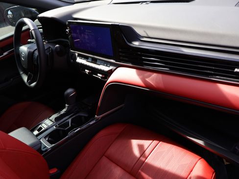 Used 2025 Toyota Camry XSE image 10