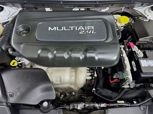 Used 2015 Jeep Cherokee Trailhawk w/ Comfort/Convenience Group image 30