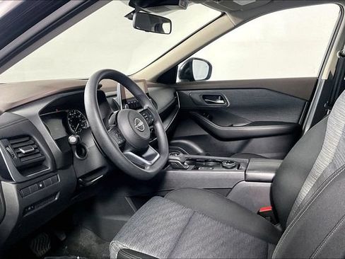 Used 2023 Nissan Rogue SV AWD/4WD image 15