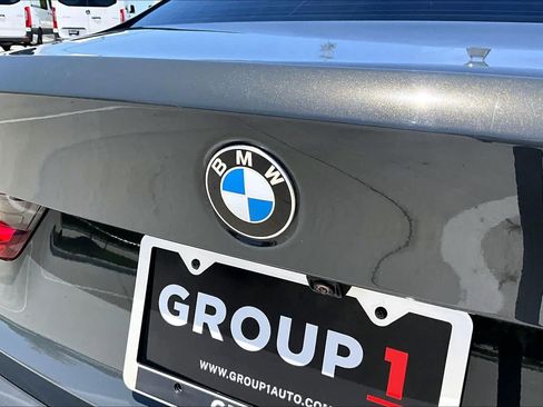 Used 2024 BMW 330i Sedan w/ Premium Package RWD image 29