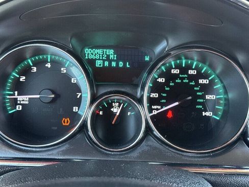 Used 2016 Buick Enclave Leather w/ Trailering Package FWD image 26
