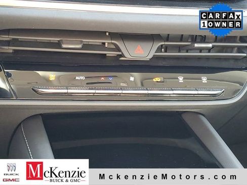 Used 2025 Buick Envision Sport Touring AWD/4WD image 18