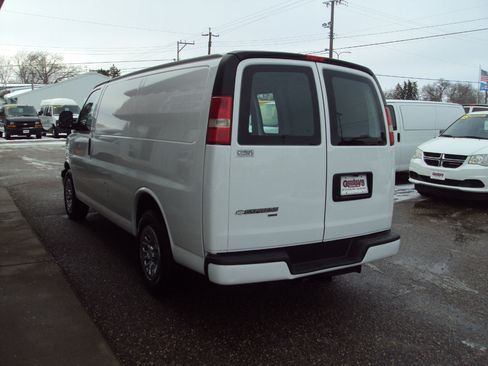 Used 2013 Chevrolet Express 1500 AWD 1500 135 image 5