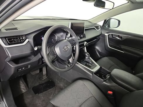 Used 2025 Toyota RAV4 XLE FWD image 14