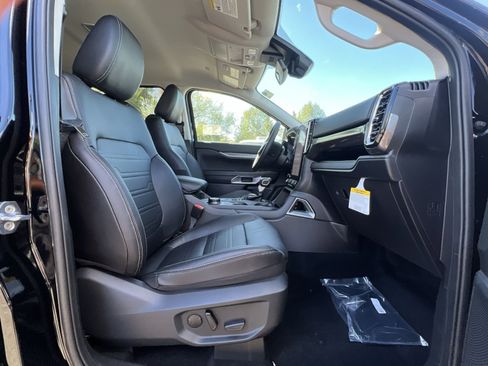 New 2025 Ford Ranger Lariat w/ FX4 Off-Road Package image 26