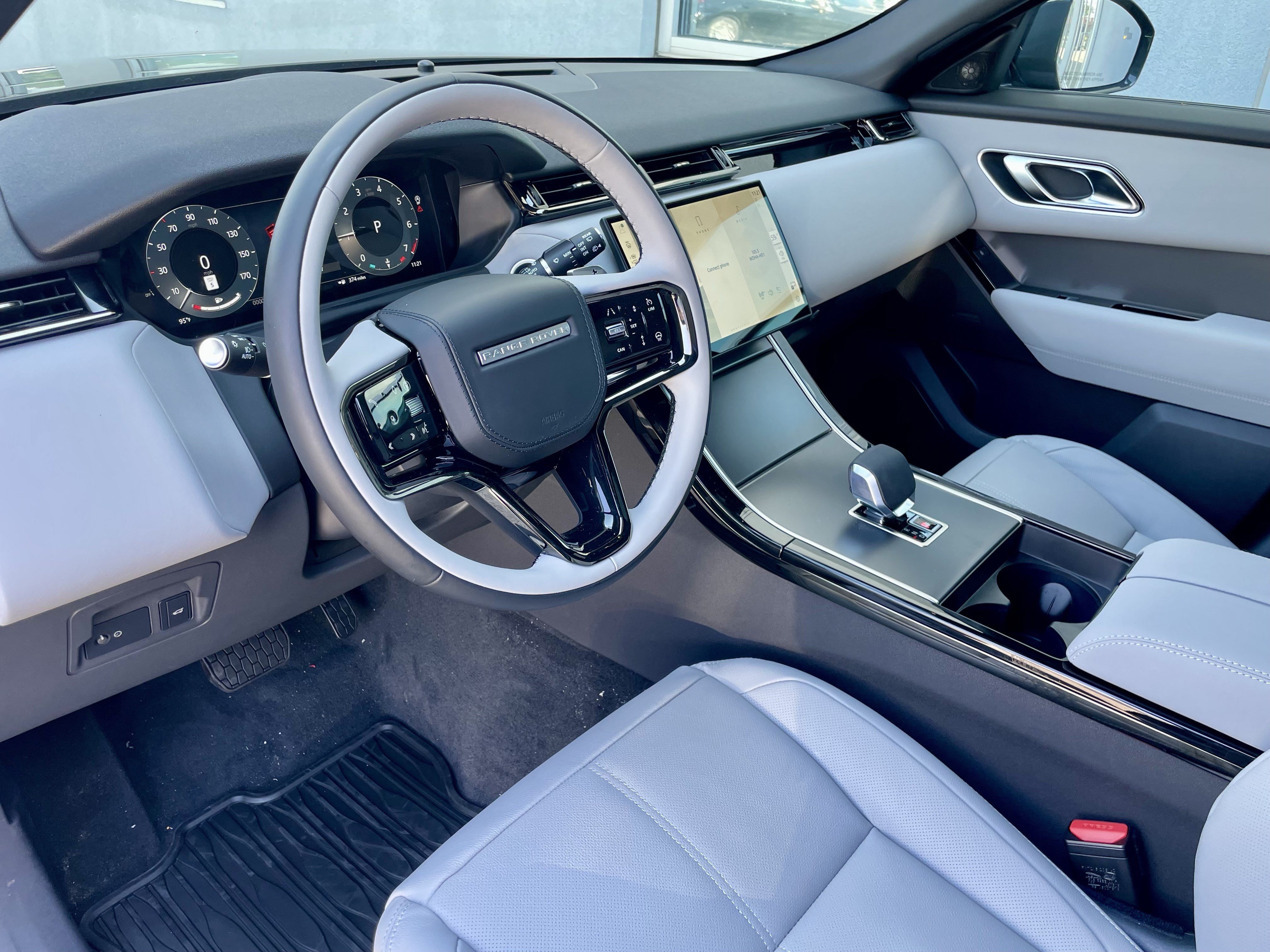 New 2026 Land Rover Range Rover Velar S AWD/4WD image 13