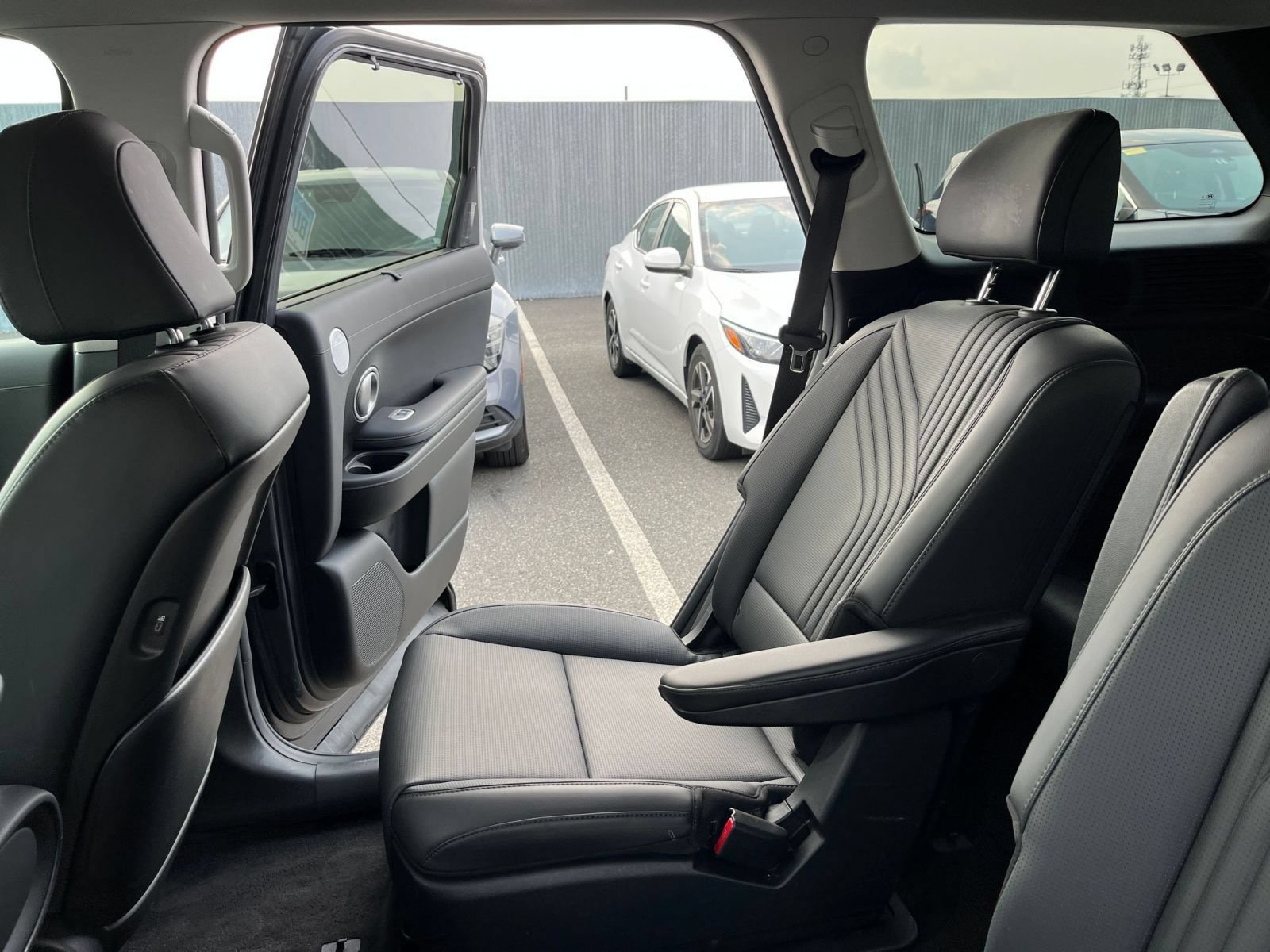 Used 2026 Hyundai Palisade SEL FWD image 41