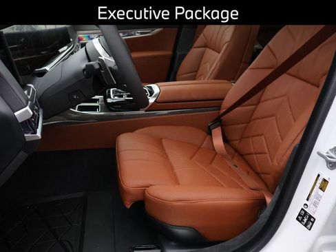 New 2026 BMW 740i xDrive w/ Executive Package AWD/4WD image 10