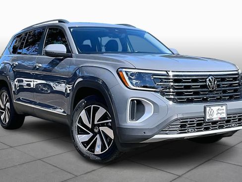 New 2026 Volkswagen Atlas SEL image 2