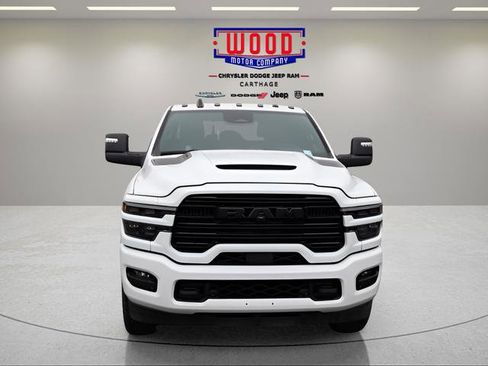 New 2026 RAM 2500 Laramie AWD/4WD image 9