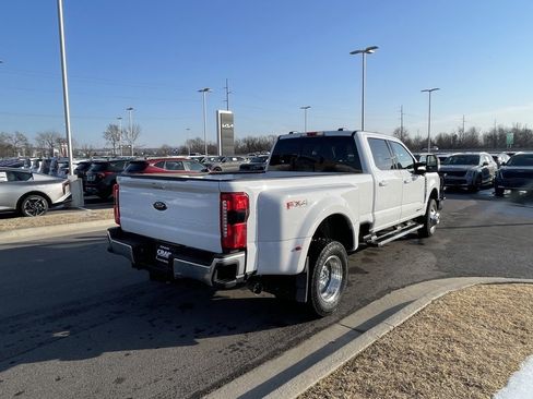 Used 2024 Ford F350 Lariat image 8