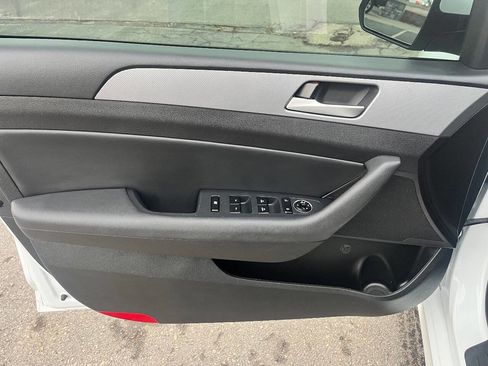 Used 2018 Hyundai Sonata SEL w/ Tech Package 04 image 13