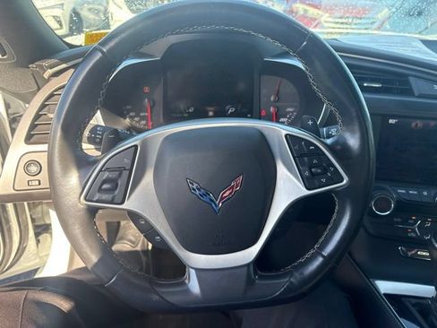 Used 2017 Chevrolet Corvette Stingray Coupe w/ 1LT RWD image 11
