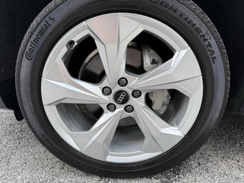 Used 2022 Audi Q5 2.0T Premium Plus w/ Premium Plus Package image 12