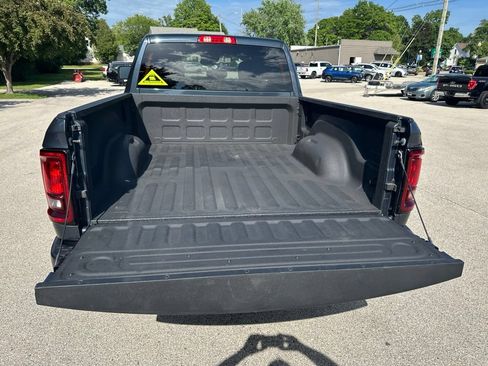 Used 2025 RAM 2500 Big Horn AWD/4WD image 15