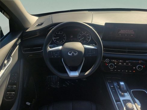 Certified 2025 INFINITI QX60 Pure image 5