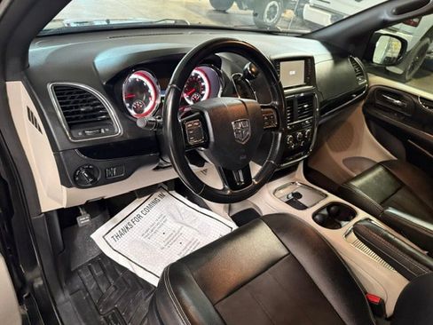 Certified 2020 Dodge Grand Caravan SXT FWD image 38