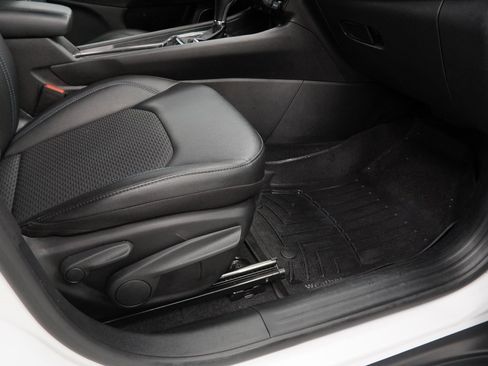 Used 2025 Jeep Compass Latitude image 48