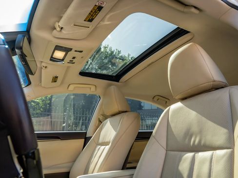 Used 2017 Lexus ES 350 w/ Luxury Package FWD image 12