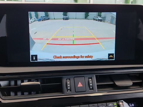 Certified 2025 Lexus ES 350 w/ Premium Package FWD image 17