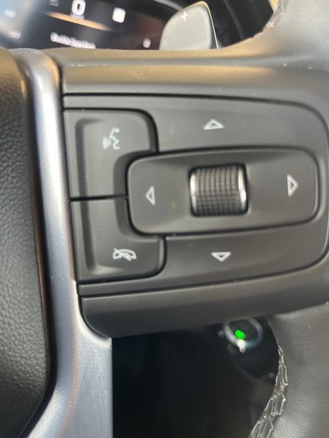 Used 2025 GMC Sierra 1500 SLT AWD/4WD image 18