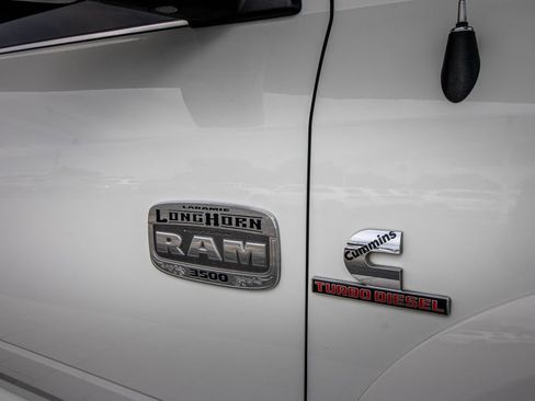 Used 2017 RAM 3500 Laramie Longhorn AWD/4WD image 5