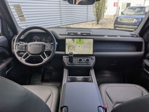 New 2026 Land Rover Defender 130 X-Dynamic SE AWD/4WD image 27