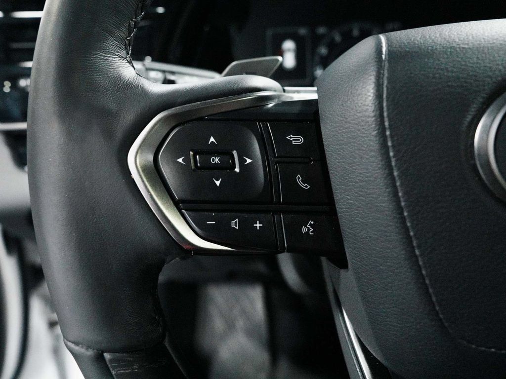 Used 2023 Lexus RX 350 Premium w/ Accessory Package AWD/4WD image 23
