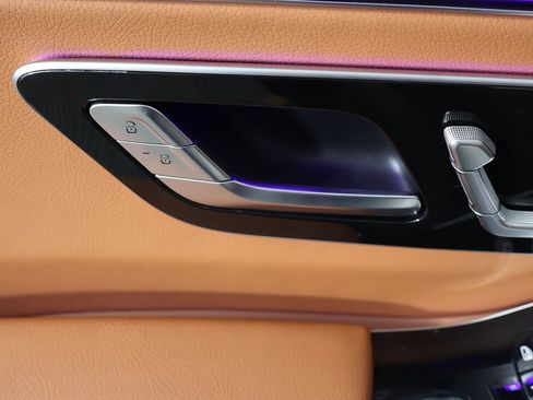 Used 2023 Mercedes-Benz S 500 S 500 image 39