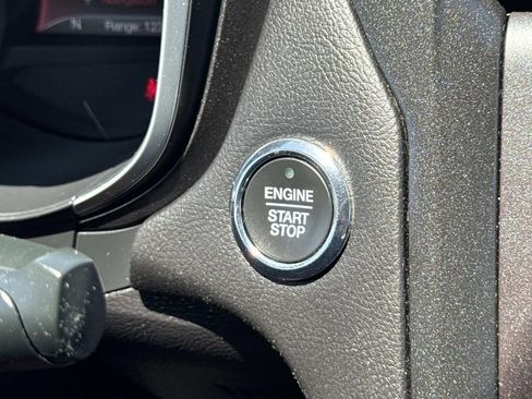 Used 2019 Ford Fusion Energi Titanium FWD image 18