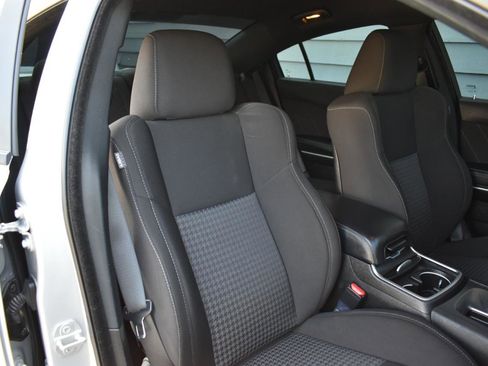 Used 2021 Dodge Charger R/T RWD image 30