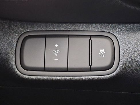 Used 2026 Hyundai Venue SEL image 24