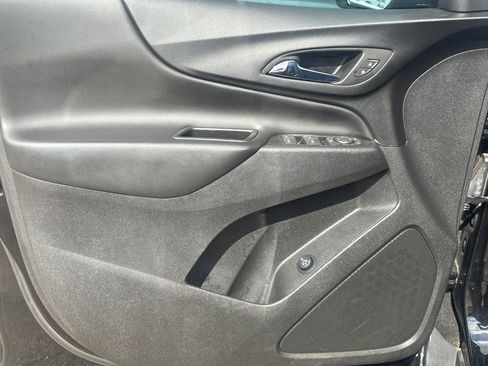 Used 2022 Chevrolet Equinox LT image 6