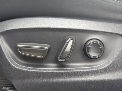 Certified 2025 Toyota Crown Signia XLE image 13