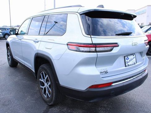 Used 2024 Jeep Grand Cherokee L Limited w/ Luxury Tech Group II image 6