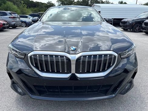 Used 2026 BMW 530i w/ M Sport Package RWD image 2