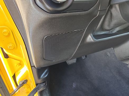 Used 2019 Jeep Wrangler Sport image 14