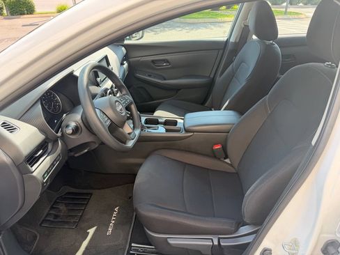 Used 2024 Nissan Sentra S FWD image 17
