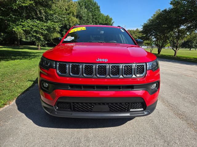 Used 2023 Jeep Compass Latitude AWD/4WD image 9